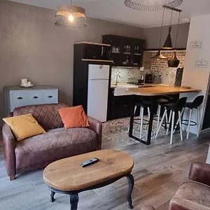 https://le-refuge-du-bugey.hotels-rhonealpes.com